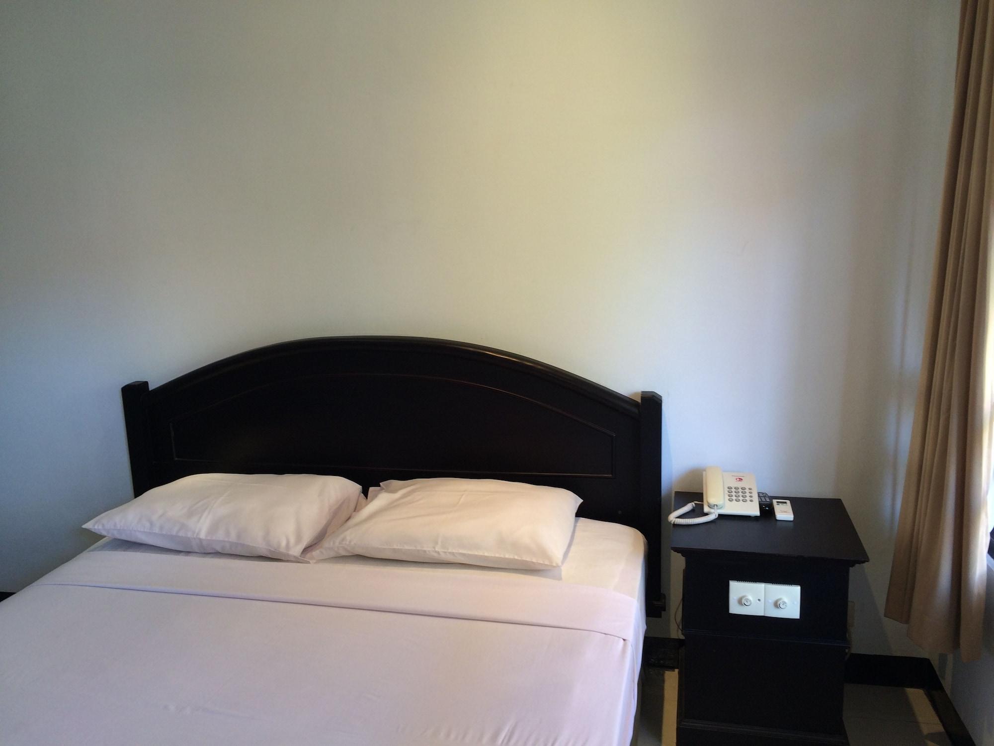 Sri Ratu Hotel Legian Kültér fotó