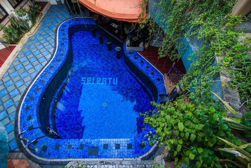 Sri Ratu Hotel Legian Kültér fotó