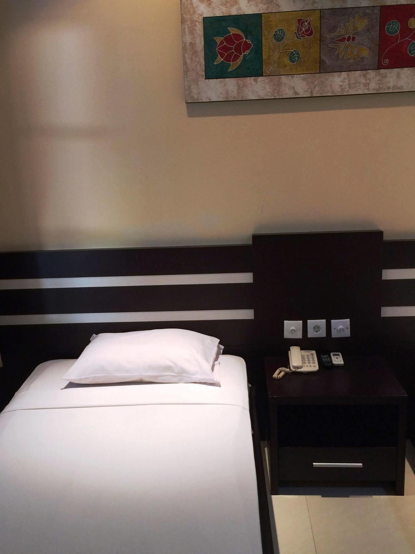 Sri Ratu Hotel Legian Kültér fotó