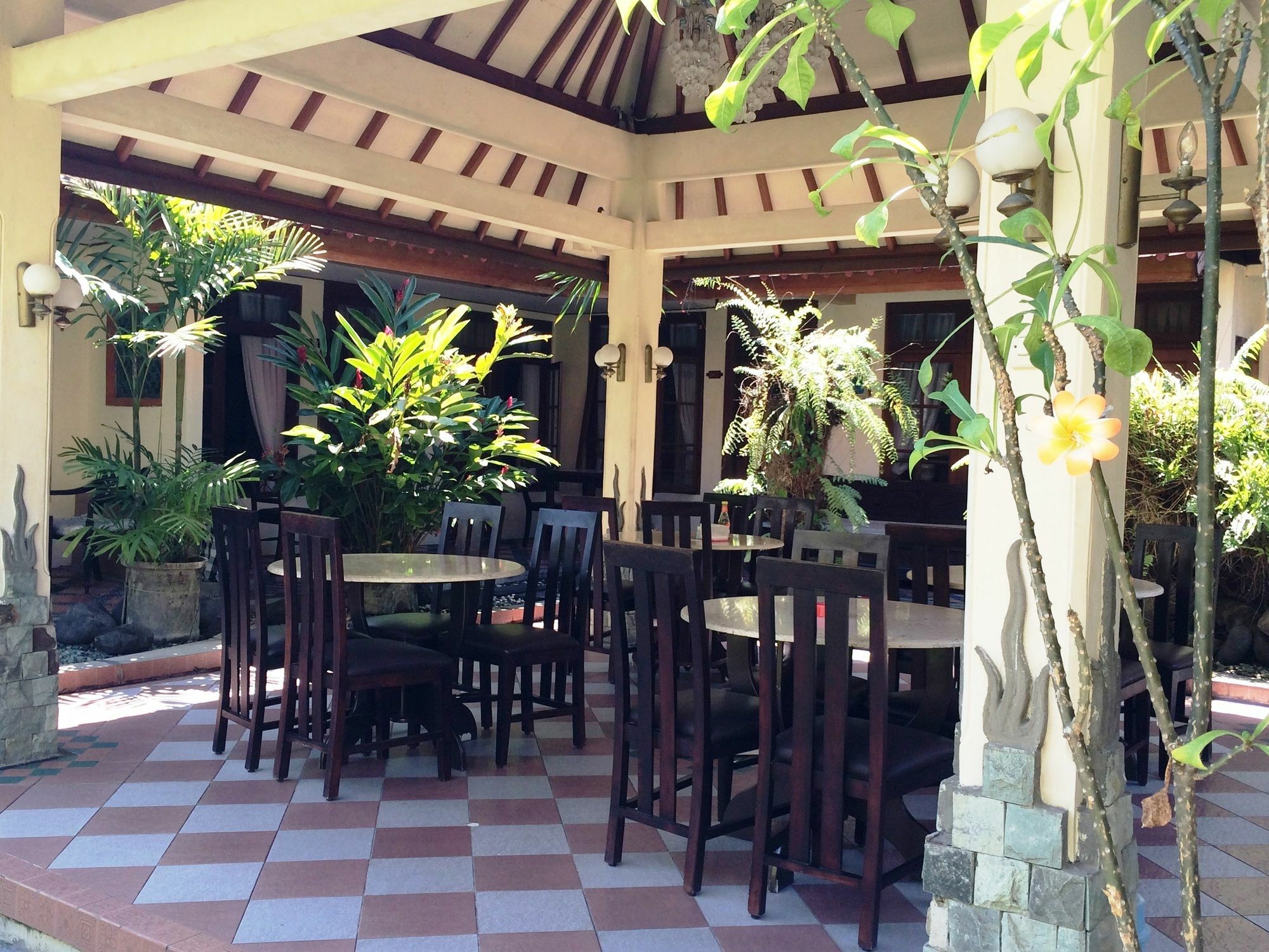 Sri Ratu Hotel Legian Kültér fotó